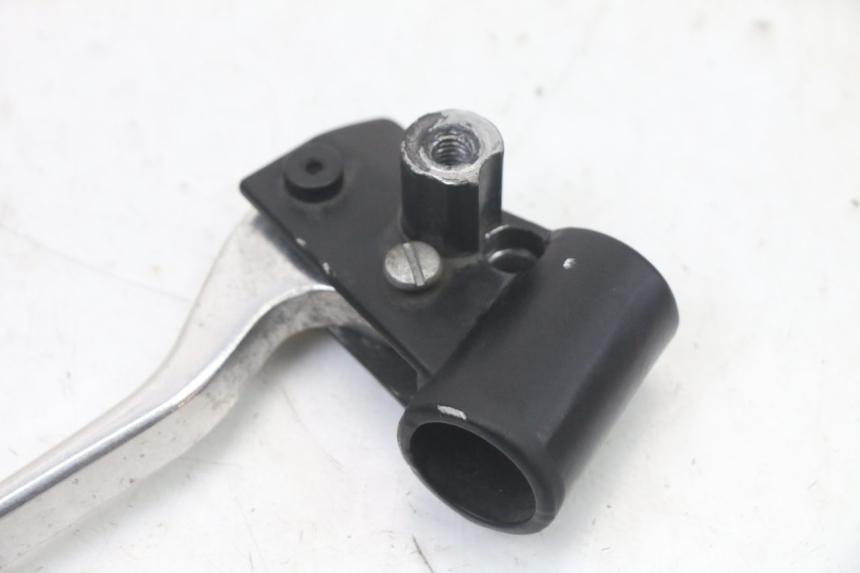 photo de SOPORTE MANETA FRENO IZQUIERDA PIAGGIO VESPA LX IE 125 (2010 - 2012)