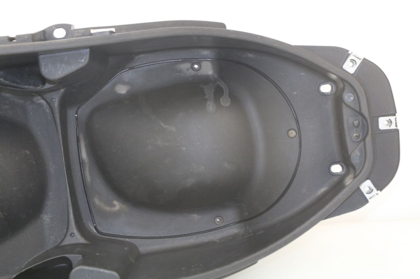 photo de ASIENTO COFRE PIAGGIO BEVERLY 125 (1998 - 2005)