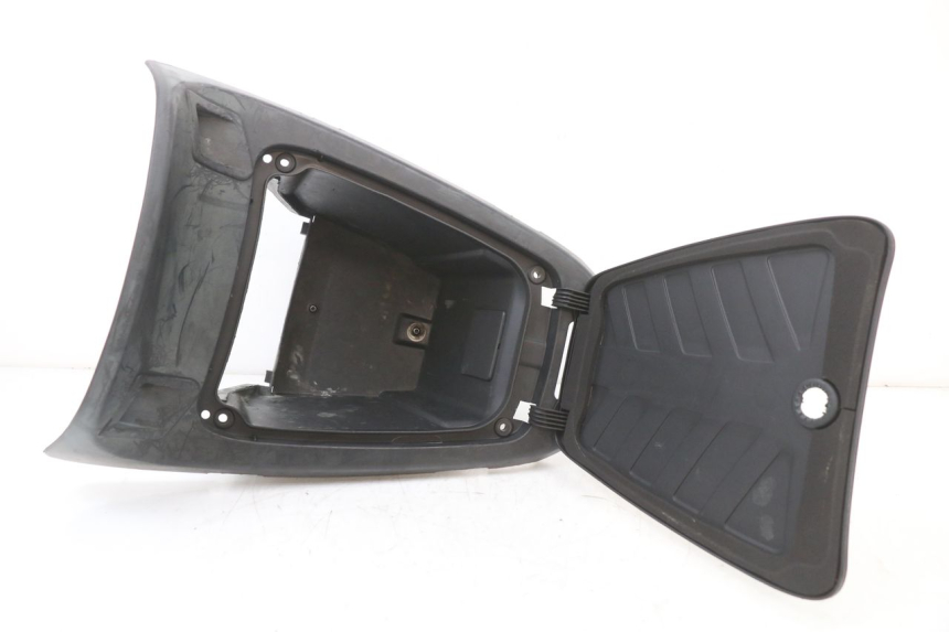 photo de ASIENTO DE ALMACENAMIENTO BMW C1 125 (2000 - 2003)