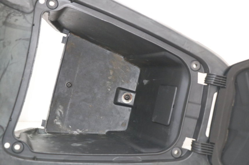 photo de ASIENTO DE ALMACENAMIENTO BMW C1 125 (2000 - 2003)