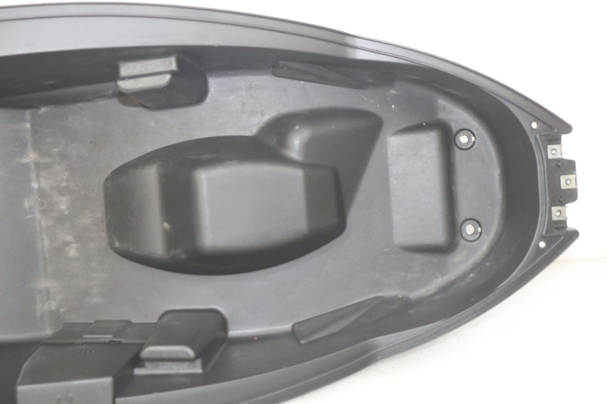photo de ASIENTO DE ALMACENAMIENTO PEUGEOT CITYSTAR 125 (2011 - 2017)