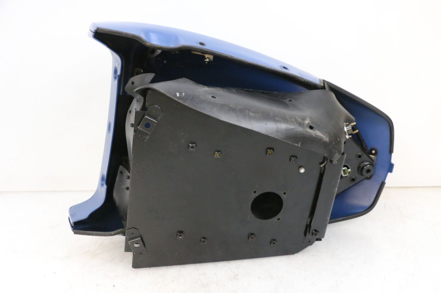 photo de ASIENTO DE ALMACENAMIENTO YAMAHA FJR ABS 1300 (2006 - 2012) - Zoom estado de uso