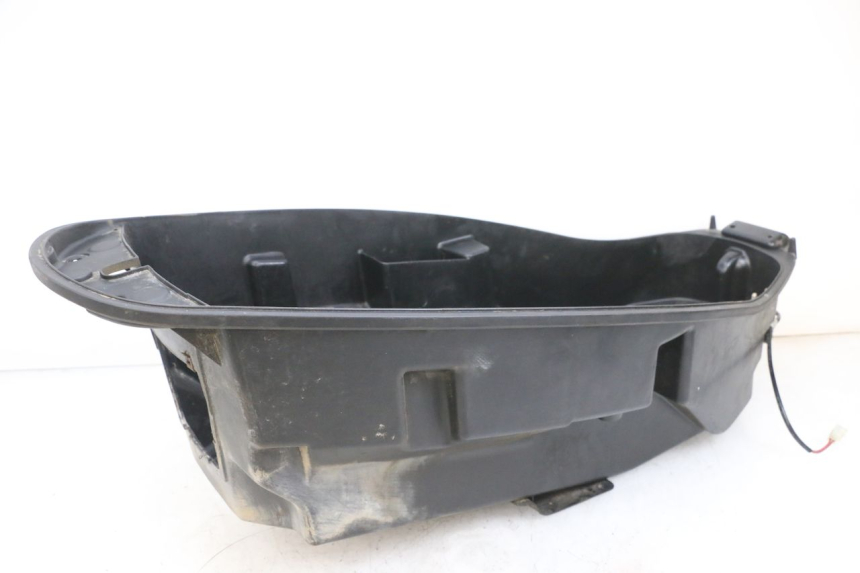 photo de ASIENTO COFRE SYM GTS EVO 125 (2009 - 2013) - Vista general del producto