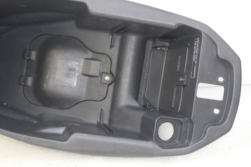 photo de CAJA DEL ASIENTO HONDA BALI EX 100 (1996 - 2000)