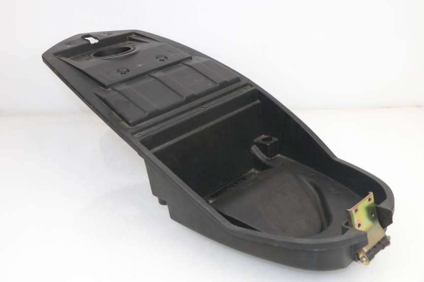 photo de ASIENTO COFRE KEEWAY OUTLOOK 125 (2007 - 2013)