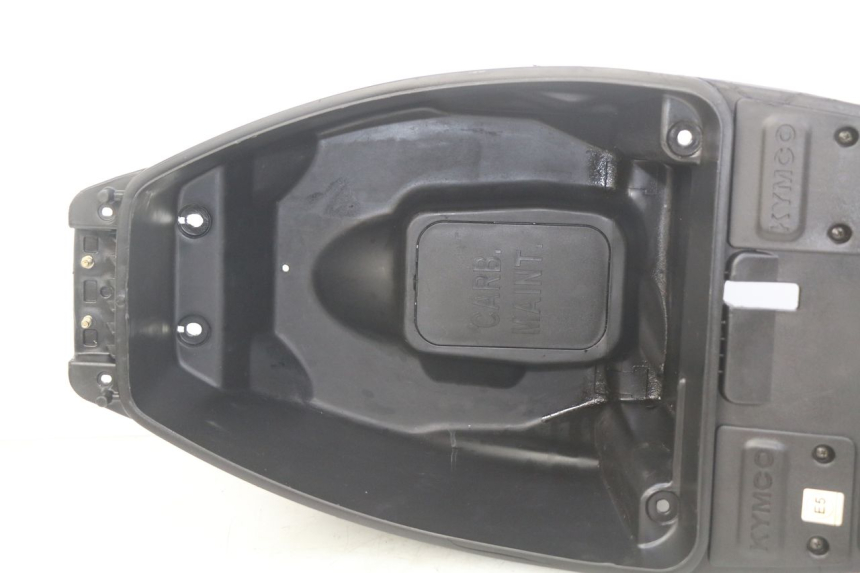 photo de ASIENTO DE ALMACENAMIENTO KYMCO AGILITY NAKED RENOUVO 4T 50 (2018 - 2020)