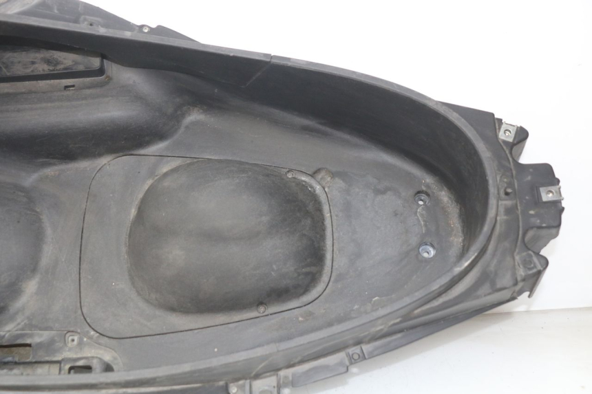 photo de CAJA DEL ASIENTO PIAGGIO MP3 LT 300 (2010 - 2016) - Marcados y referencias originales