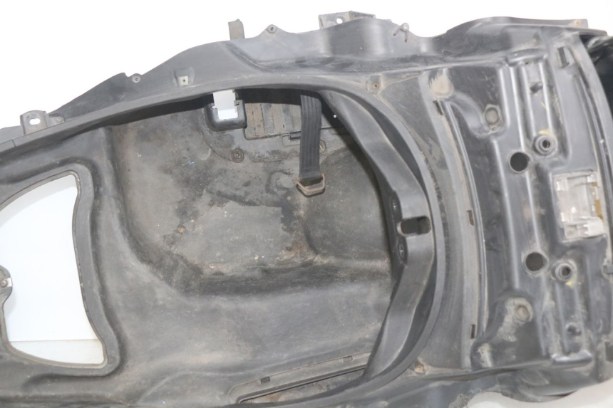 photo de CAJA DEL ASIENTO PIAGGIO MP3 LT 400 (2007 - 2012)