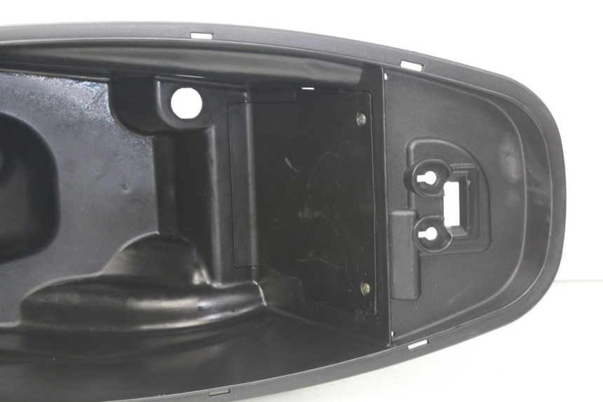 photo de CAJA DEL ASIENTO SYM ORBIT III 3 4T 50 (2018 - 2021)