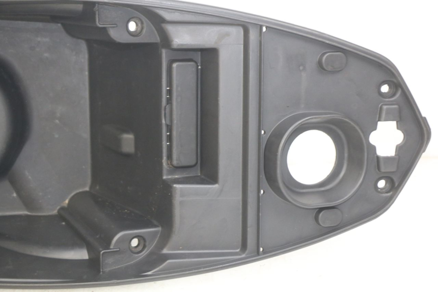 photo de CAJA DEL ASIENTO PEUGEOT KISBEE 4T 50 (2010 - 2017)