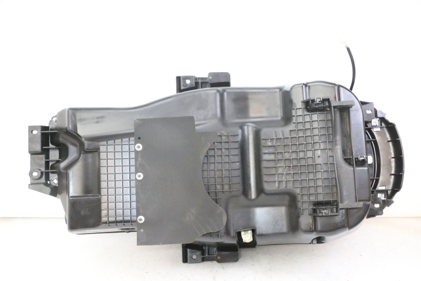 photo de ASIENTO COFRE PEUGEOT SATELIS 125 (2013 - 2018)