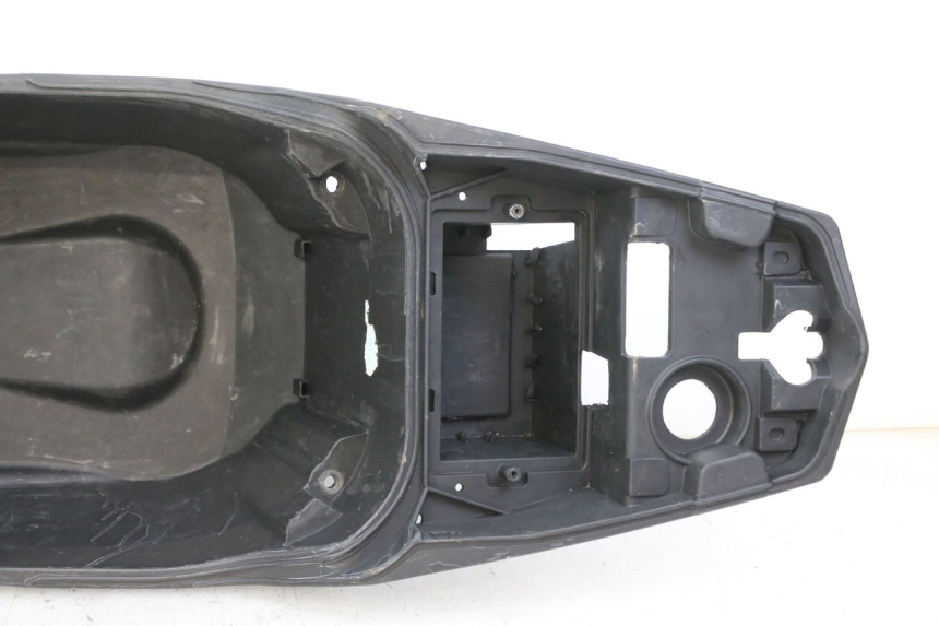 photo de ASIENTO COFRE PEUGEOT SPEEDFIGHT 3 LC 2T 50 (2009 - 2015)