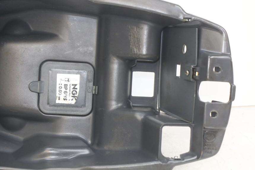 photo de ASIENTO DE ALMACENAMIENTO PEUGEOT SV 125 (1991 - 1994)