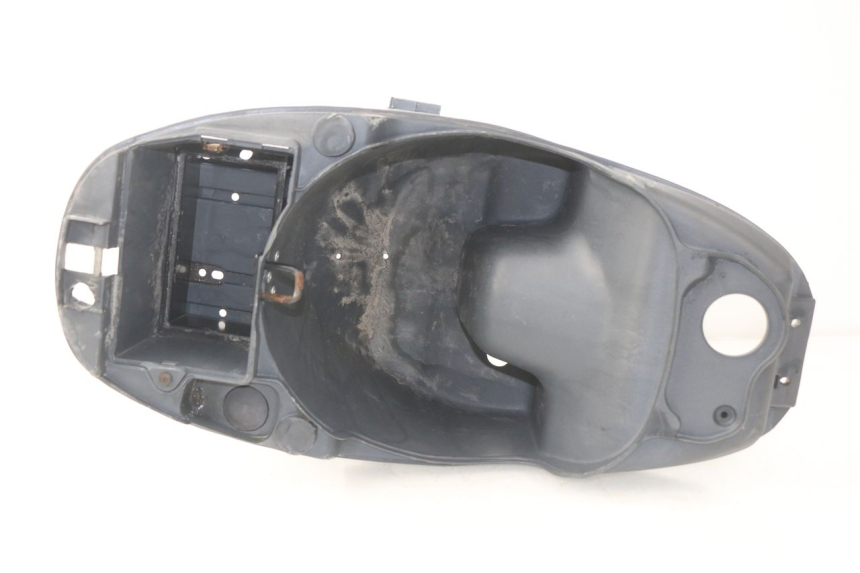 photo de CAJA DEL ASIENTO PIAGGIO LIBERTY 4T 50 (2004 - 2008)