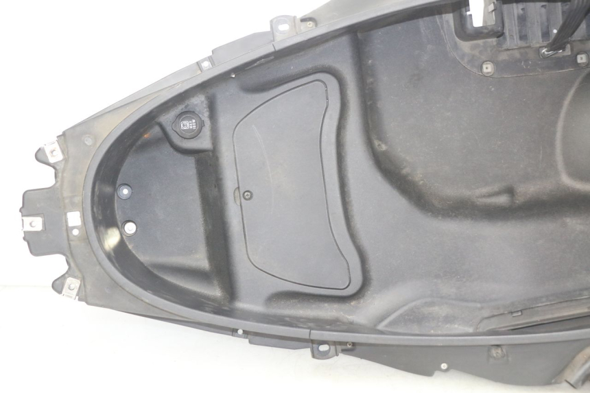 photo de CAJA DEL ASIENTO PIAGGIO MP3 500 (2011 - 2015)