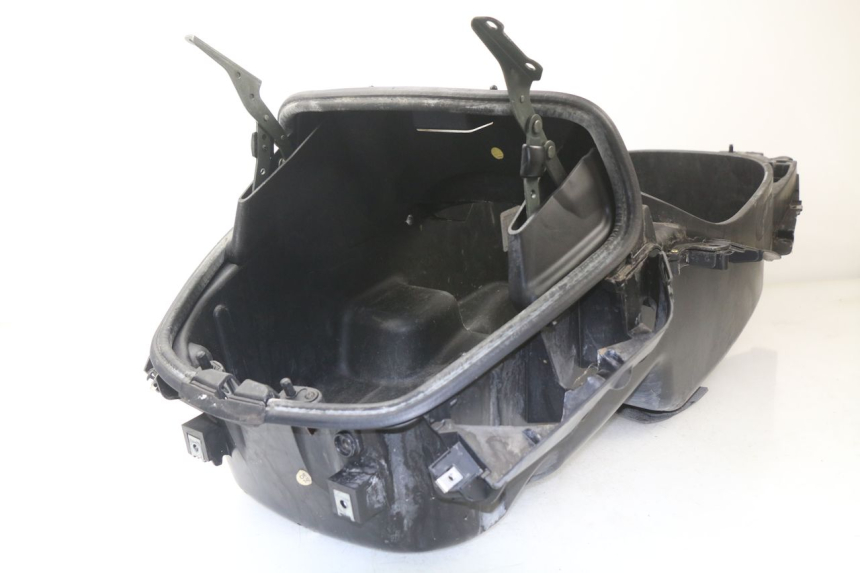 photo de ASIENTO DE ALMACENAMIENTO PIAGGIO X8 125 (2004 - 2007)