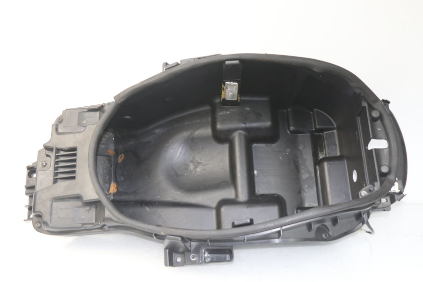 photo de ASIENTO COFRE PEUGEOT SATELIS 300 (2012 - 2015)