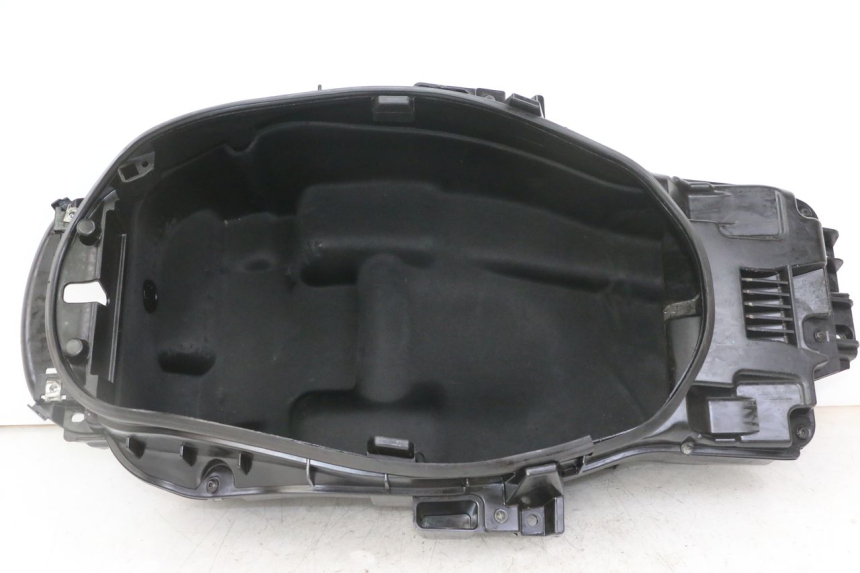 photo de ASIENTO COFRE PEUGEOT SATELIS 125 (2013 - 2018)