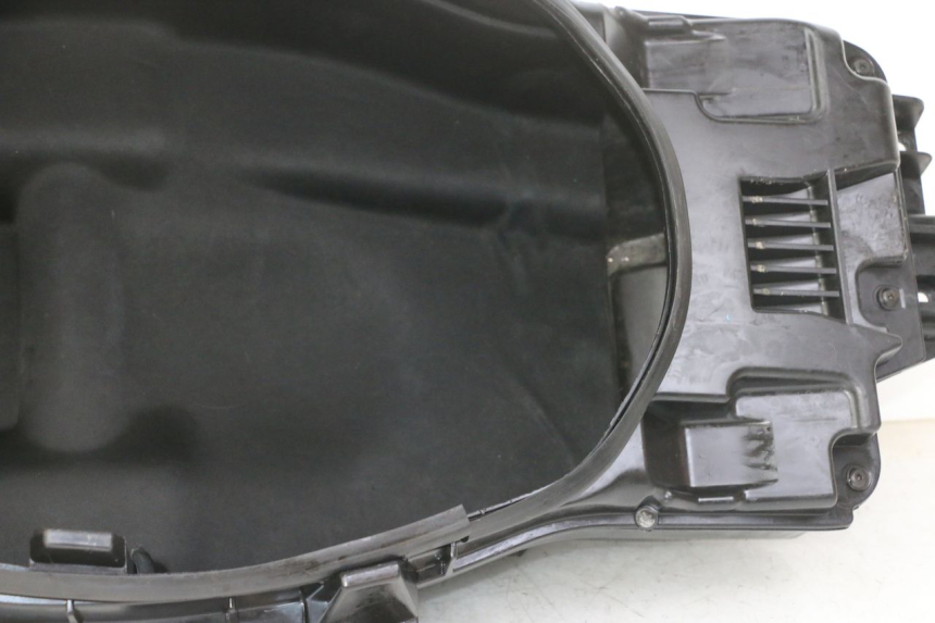 photo de ASIENTO COFRE PEUGEOT SATELIS 125 (2013 - 2018)