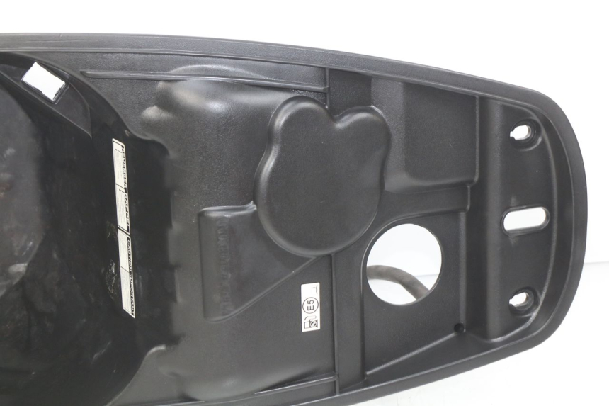 photo de CAJA DEL ASIENTO PEUGEOT TWEET 4T 50 (2018 - 2020)