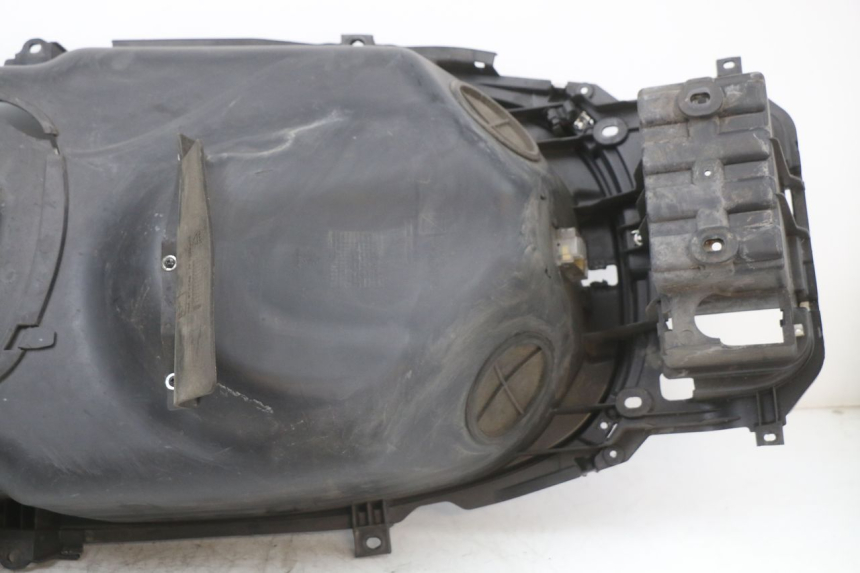 photo de CAJA DEL ASIENTO PIAGGIO X10 125 (2012 - 2017)