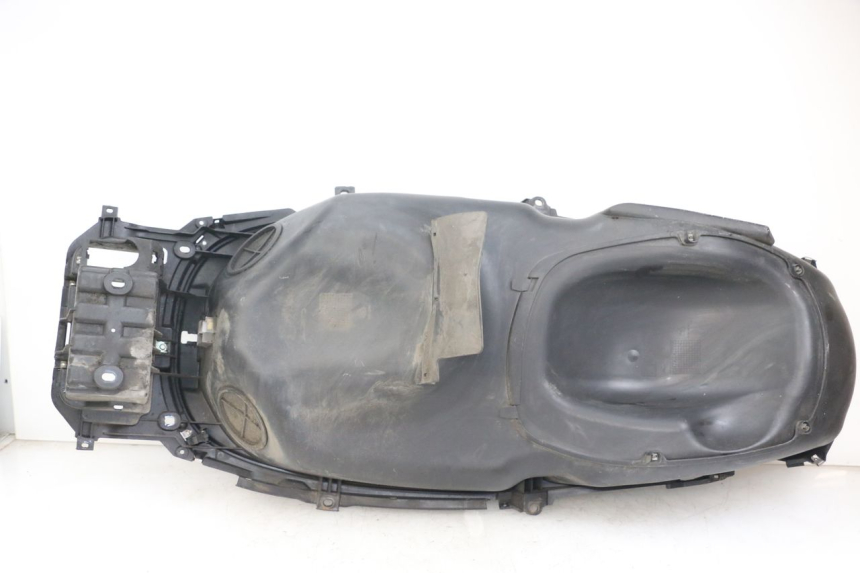 photo de CAJA DEL ASIENTO PIAGGIO X10 125 (2012 - 2017)