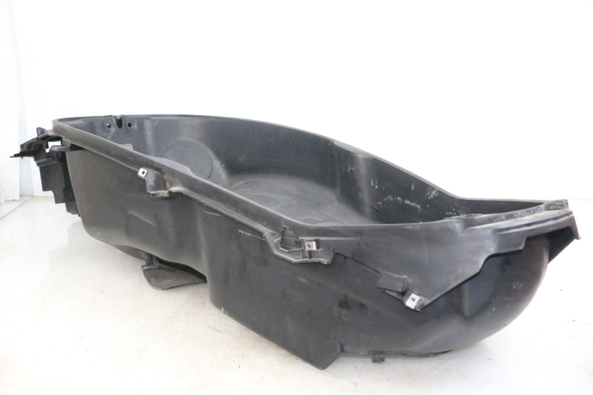 photo de CAJA DEL ASIENTO PIAGGIO X10 125 (2012 - 2017)