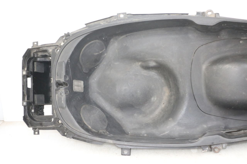 photo de CAJA DEL ASIENTO PIAGGIO X10 125 (2012 - 2017)
