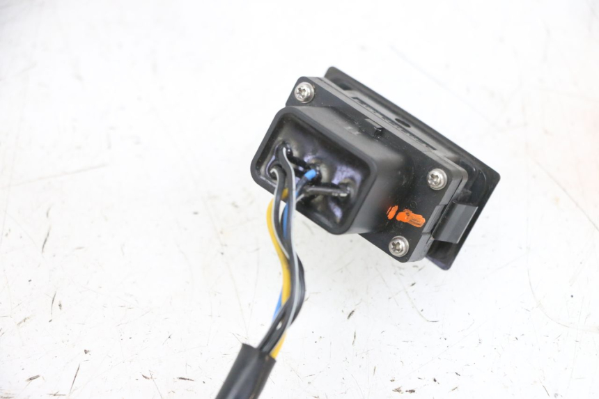 photo de CONMUTADOR SUZUKI BURGMAN 650 (2013 - 2020)