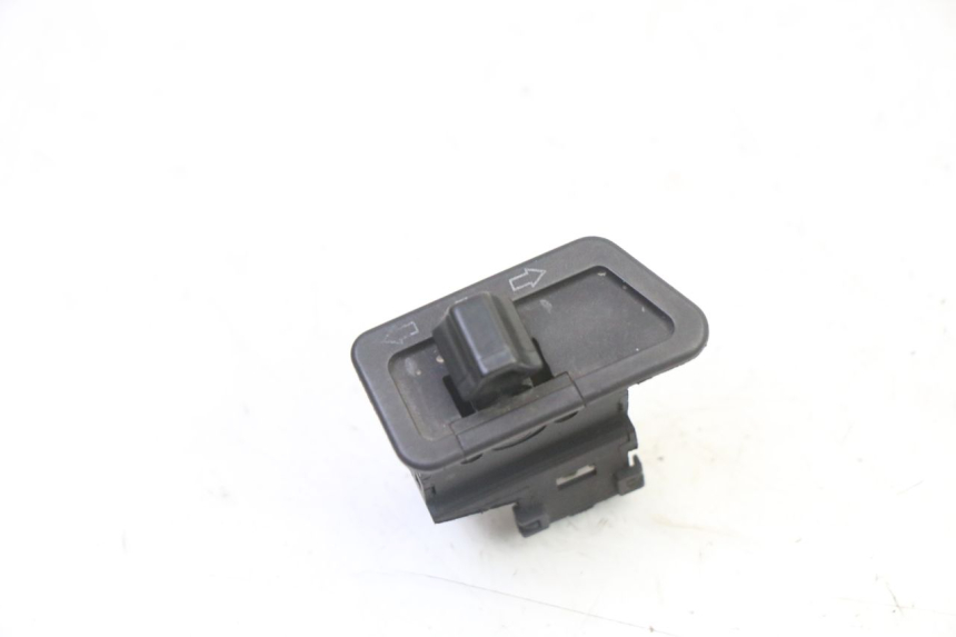 photo de CONMUTADOR INTERMITENTE TNT MOTOR BOSTON 4T 50 (2018 - 2025)