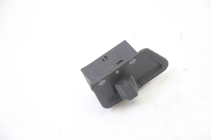 photo de CONMUTADOR INTERMITENTE MOTRON BREEZY 4T 50 (2021 - 2025)