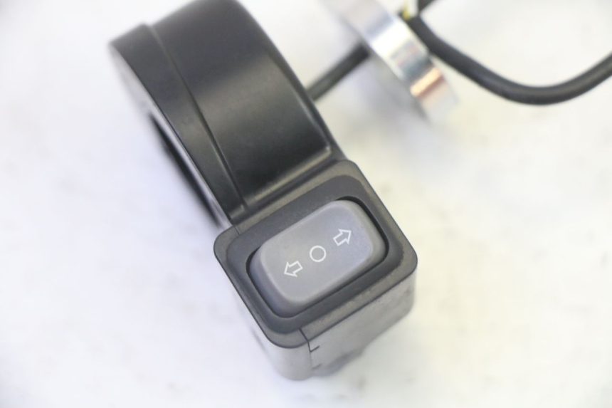 photo de CONMUTADOR DE INTERMITENTES SEGWAY NINEBOT F65I 1