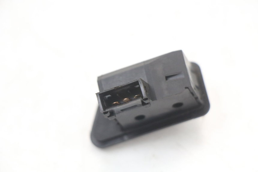 photo de INTERRUPTOR DE INTERMITENTES HONDA FES PANTHEON 2T 125 (1998 - 2002)