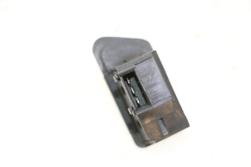 photo de INTERRUPTOR DE INTERMITENTES. SYM FIDDLE 2 50 (2008 - 2013)