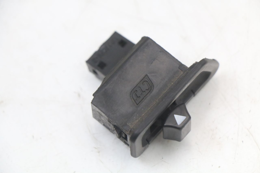 photo de CONMUTADOR INTERMITENTE SYM FIDDLE 3 III 50 (2014 - 2020)