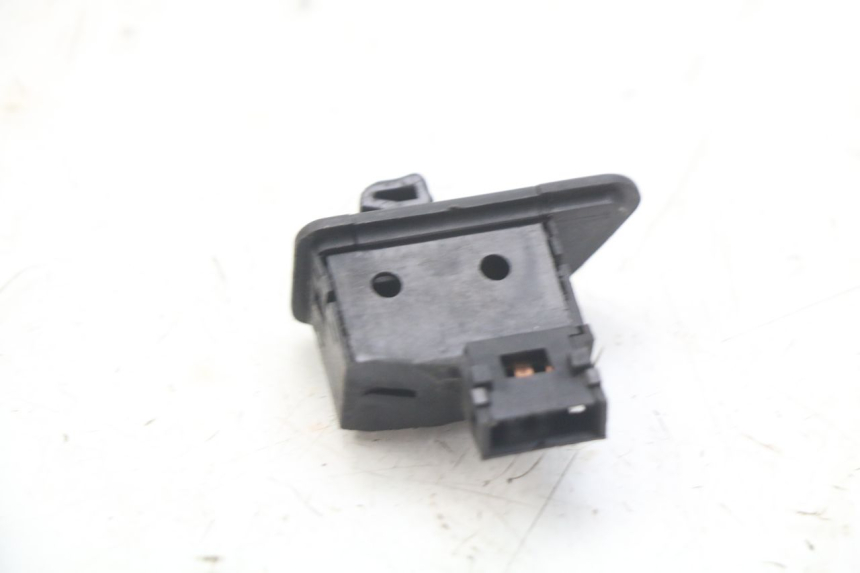 photo de INTERRUPTOR DE INTERMITENTES HONDA FES PANTHEON 2T 125 (1998 - 2002)