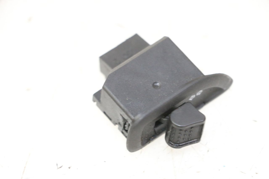 photo de CONMUTADOR INTERMITENTE PIAGGIO MP3 HPE 310 (2024 - 2025)