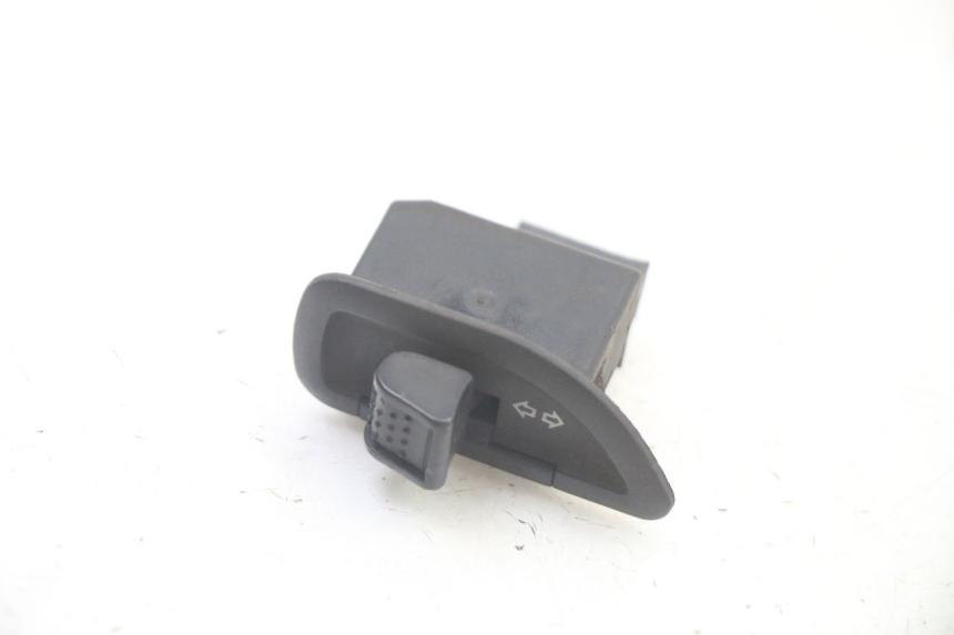 photo de CONMUTADOR INTERMITENTE PIAGGIO MP3 500 (2011 - 2015)
