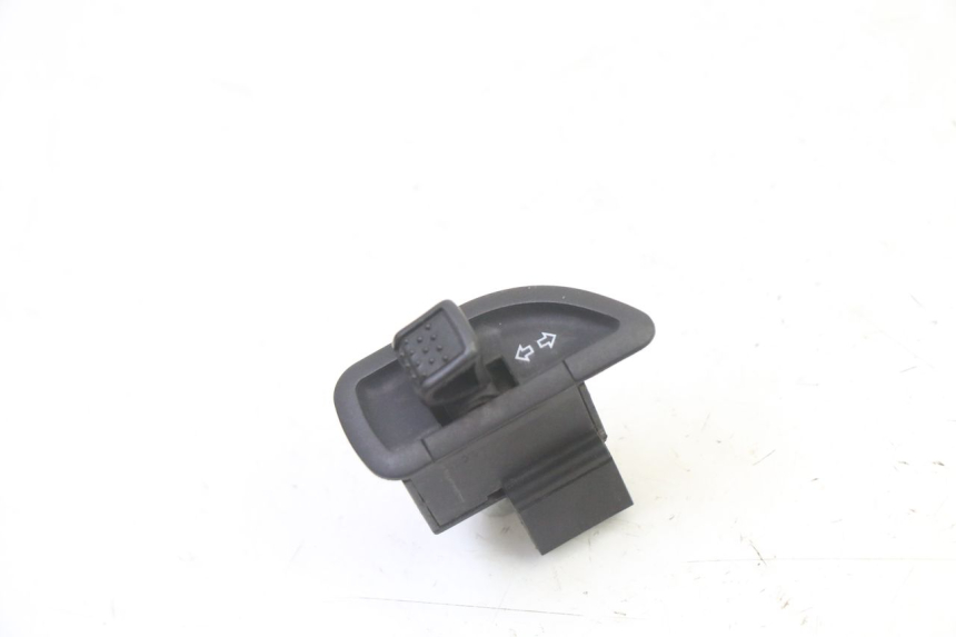 photo de INTERRUPTOR DE INTERMITENTES PIAGGIO MP3 RL 250 (2007 - 2010)