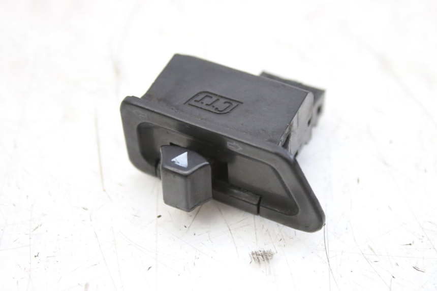 photo de INTERRUPTOR DE INTERMITENTES SYM ORBIT 2 4T 50 (2018 - 2022)