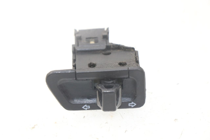 photo de INTERRUPTOR DE INTERMITENTES SYM ORBIT III 3 4T 50 (2018 - 2021)