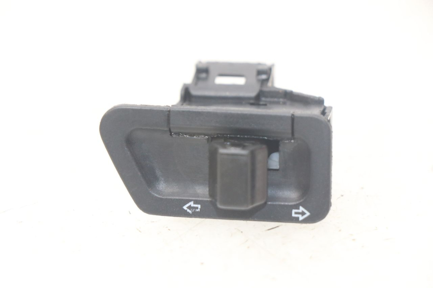photo de INTERRUPTOR DE INTERMITENTES SYM ORBIT III 3 4T 50 (2018 - 2021)