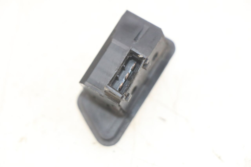 photo de INTERRUPTOR DE INTERMITENTES PEUGEOT SV 125 (1991 - 1994)