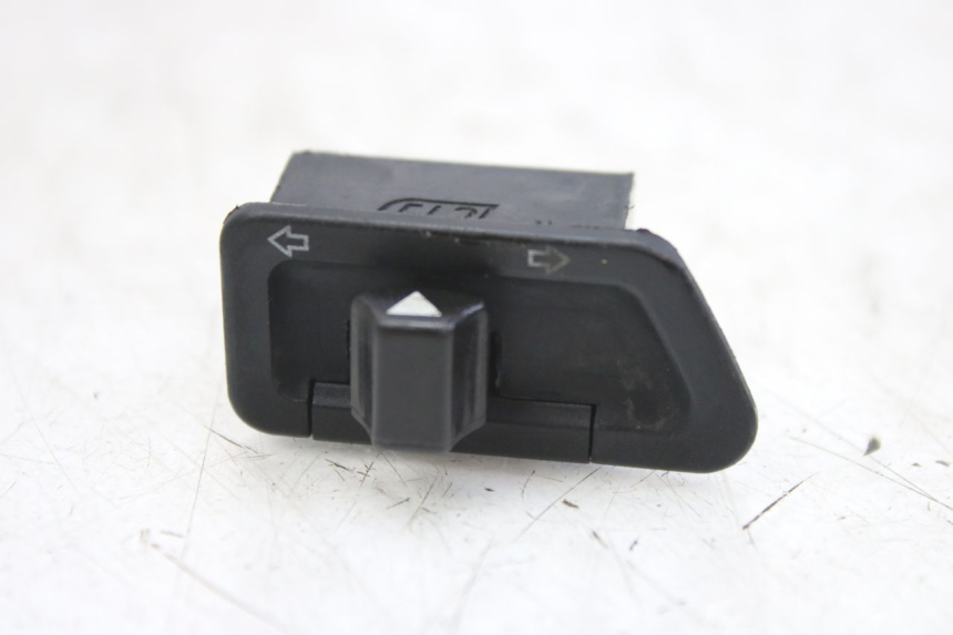 photo de INTERRUPTOR DE INTERMITENTES PEUGEOT TWEET 4T 50 (2010 - 2014)