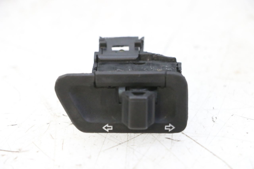 photo de INTERRUPTOR DE INTERMITENTES. PEUGEOT TWEET 4T 50 (2018 - 2020)