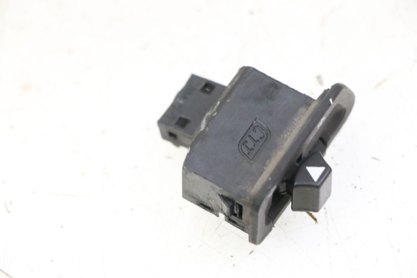 photo de INTERRUPTOR DE INTERMITENTES. PEUGEOT TWEET 4T 50 (2018 - 2020)