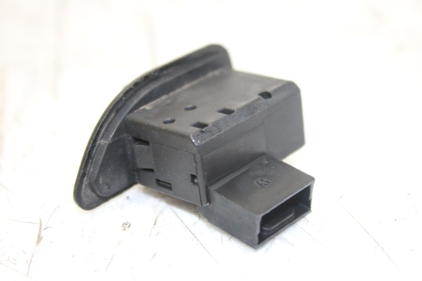 photo de INTERRUPTOR DE INTERMITENTES PIAGGIO LIBERTY 4T 50 (2004 - 2008)