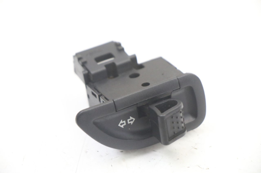 photo de CONMUTADOR INTERMITENTE PIAGGIO MP3 500 (2014 - 2016)