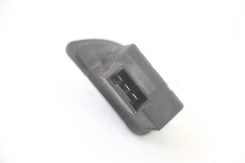 photo de INTERRUPTOR DE INTERMITENTES. PIAGGIO MP3 LT 400 (2007 - 2012)