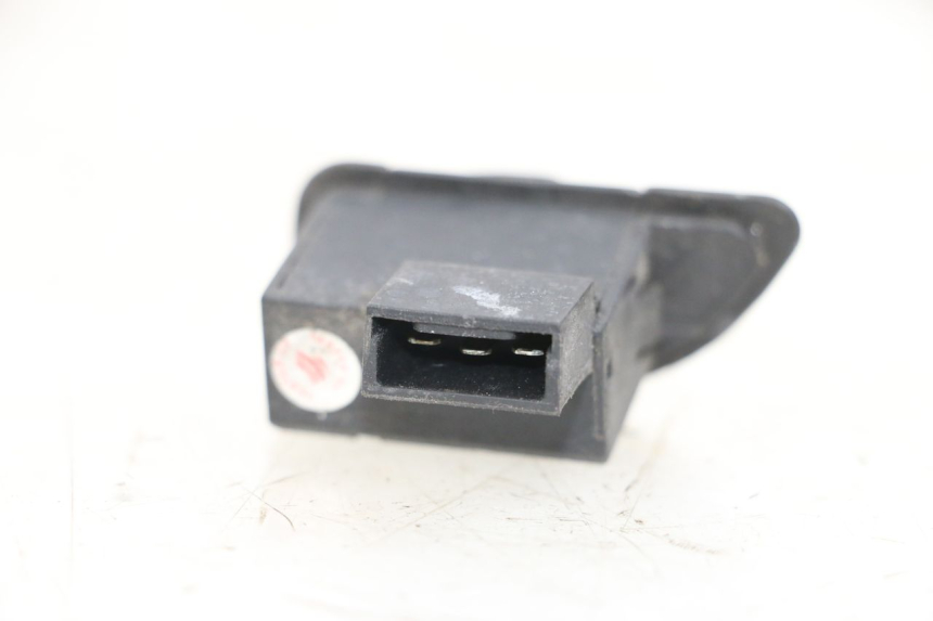 photo de INTERRUPTOR DE INTERMITENTES PIAGGIO XEVO - X EVO 125 (2007 - 2016)